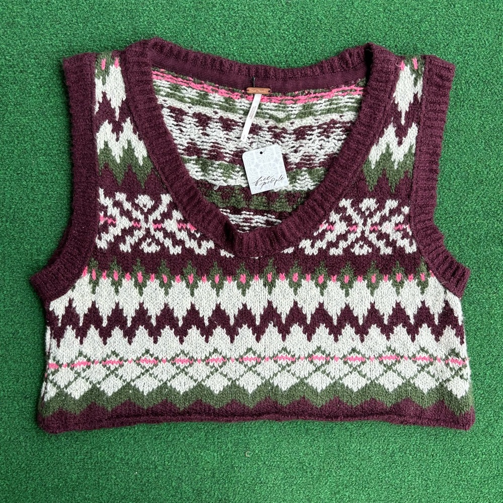 Free People Lovestruck Fair Isle Knit Cropped Sweater Vest size small NWT